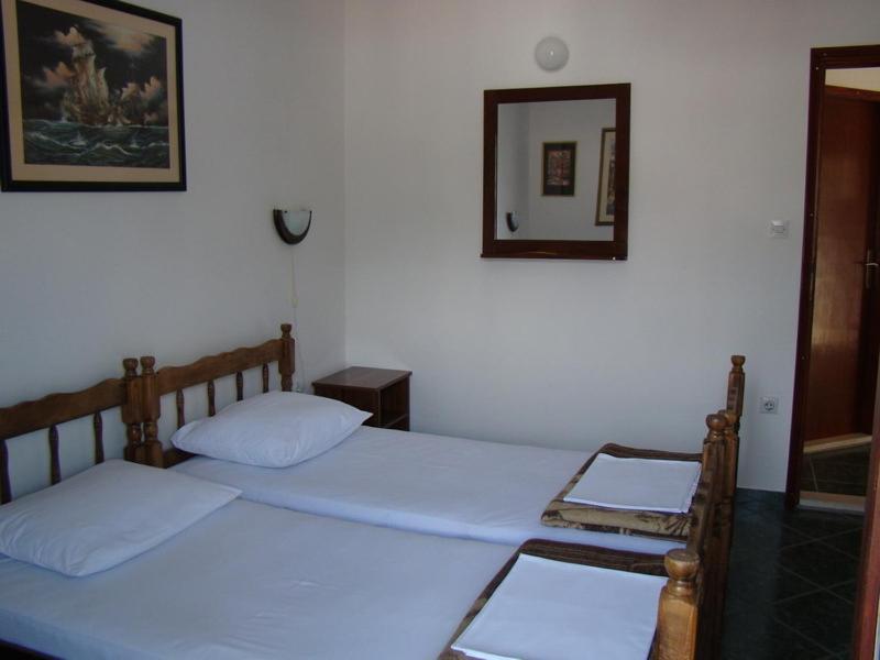 Apartments Svorcan Budva Kamer foto
